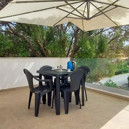 Brigida Bilocale 2 Posti Vicino Al Centro Apartment San Teodoro (Sardinia)